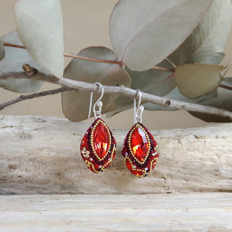 Sterling Silver and Faceted Garnet Drop Earrings. – Smithsonia